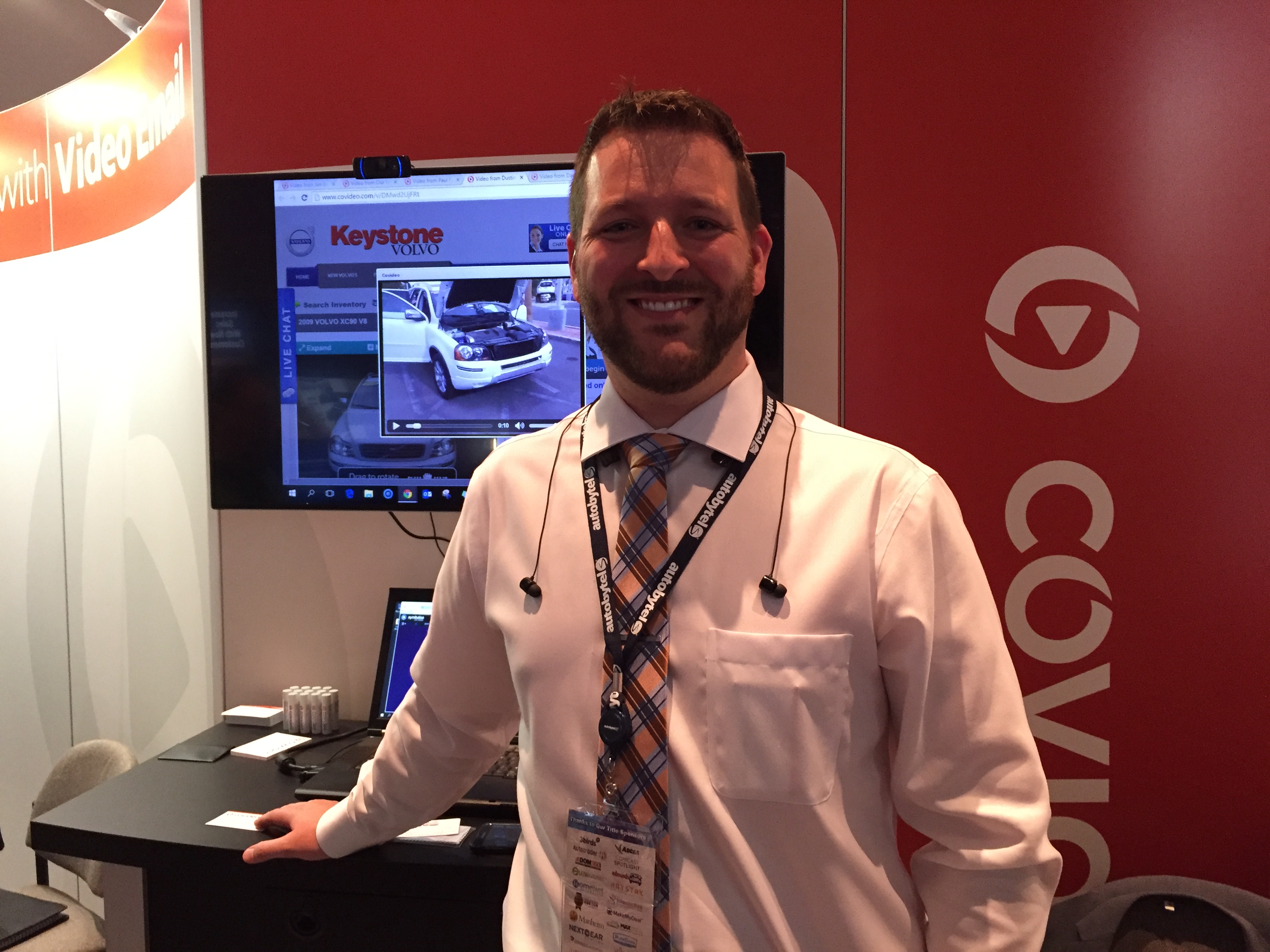 CoVideo hosts their booth at Digital Dealer 19